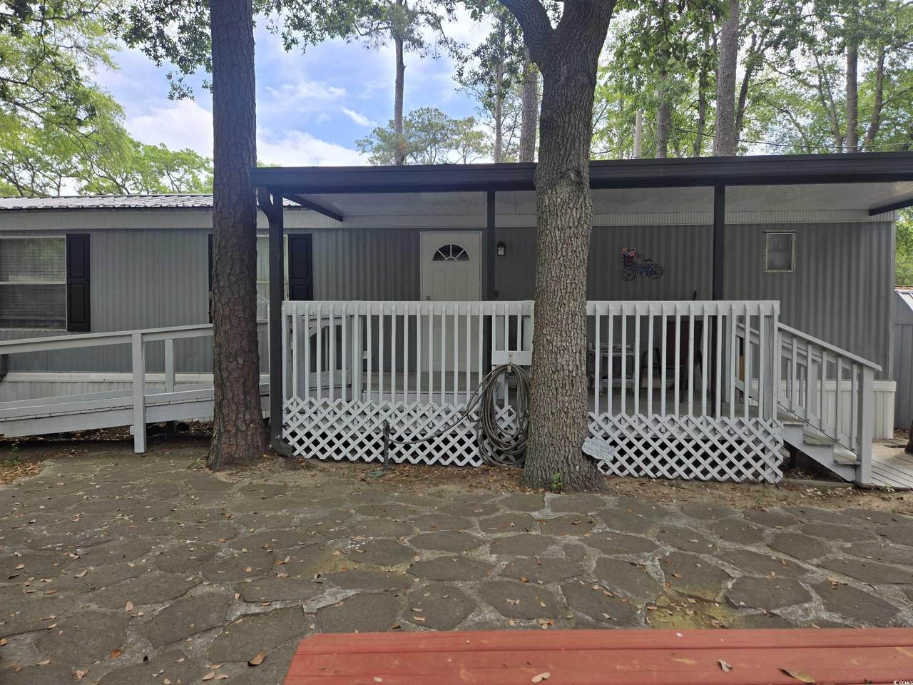 495 Clubhouse Rd. - Photo 1