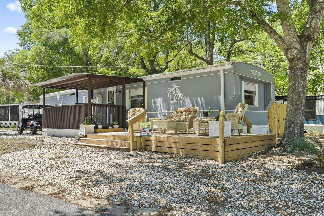 811 16th Ave. N - Photo 1