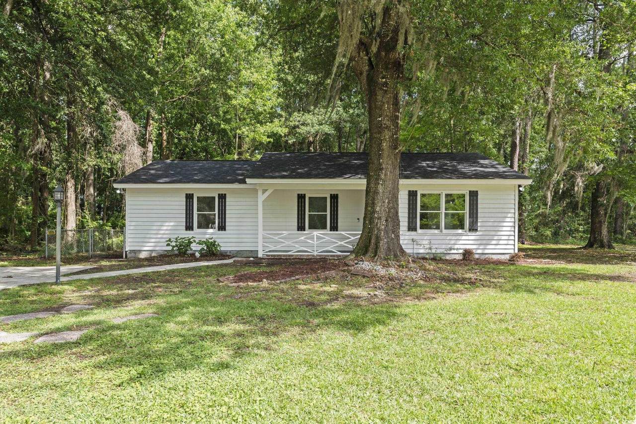 203 Deer Trace - Photo 1