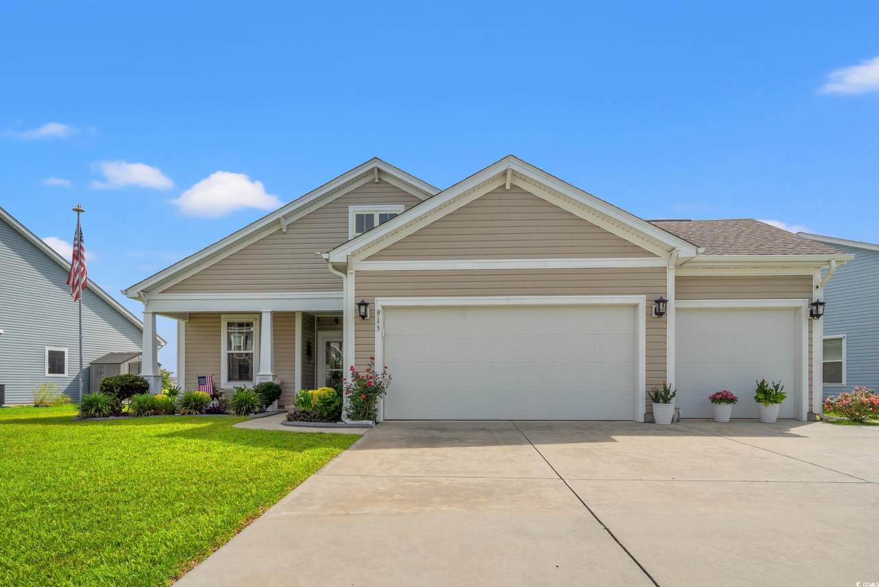 915 Sorano St. - Photo 1