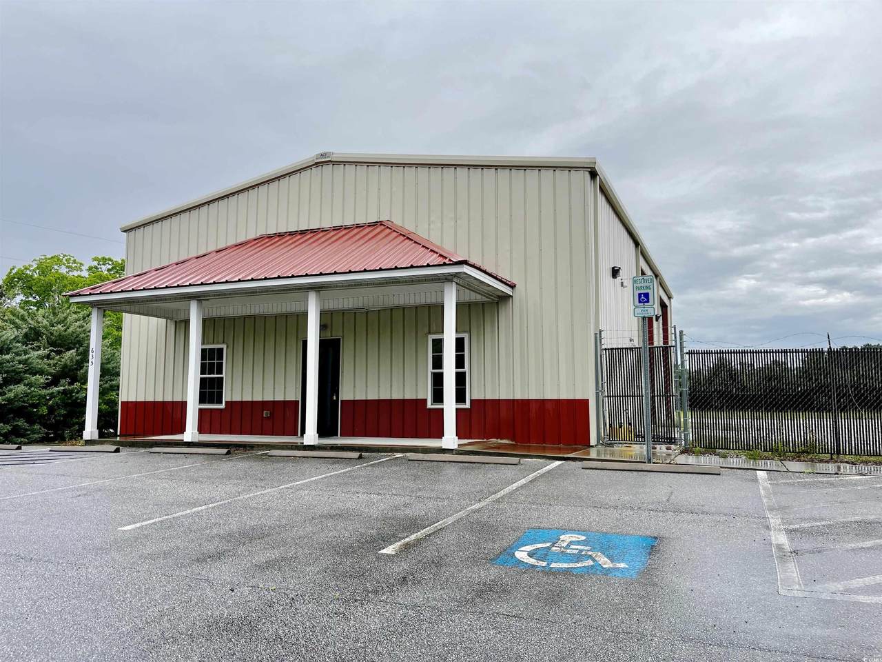 635 Horry Rd. - Photo 1