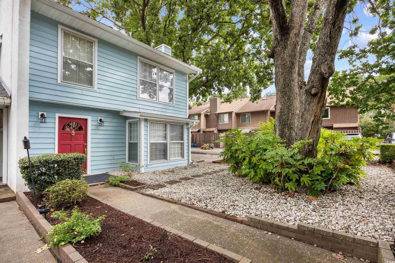 308 76th Ave. N - Photo 1
