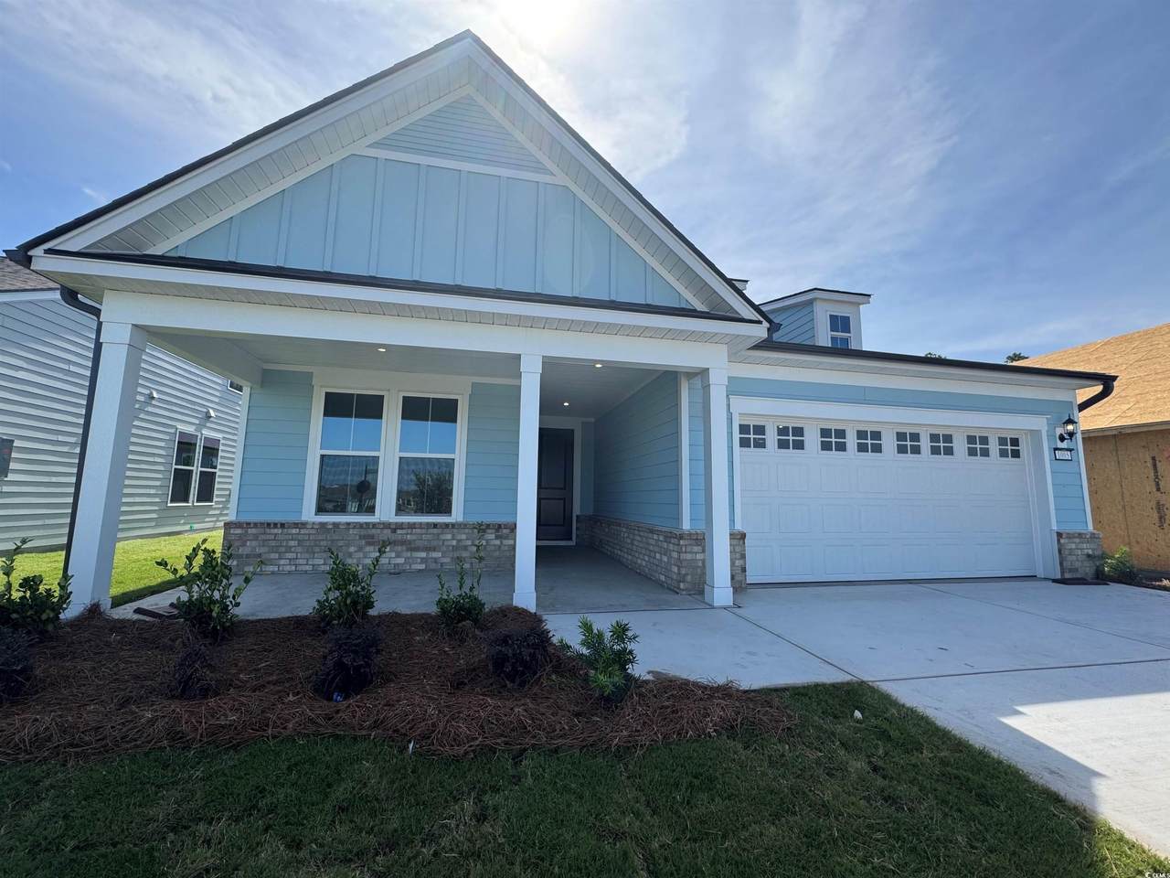 1005 Lady Bird Way - Photo 1
