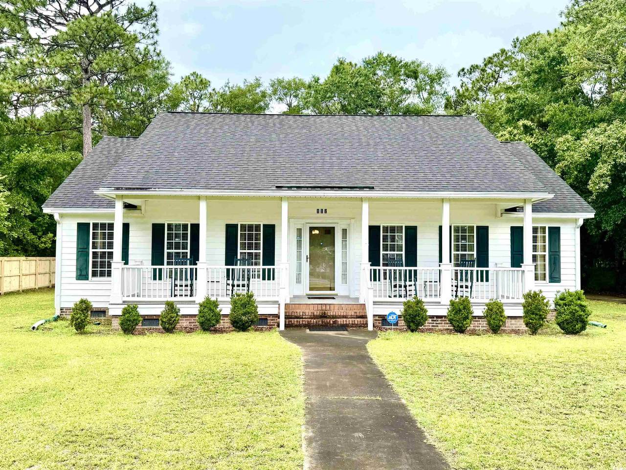 112 Robin Dr. - Photo 1