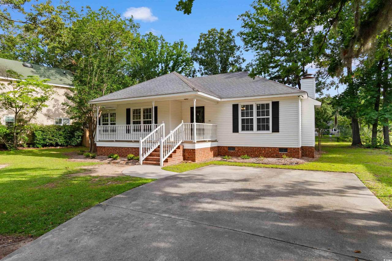 2348 Chadwick Dr - Photo 1