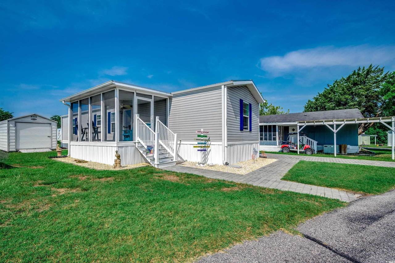 1527 Gardenia Ave. - Photo 1