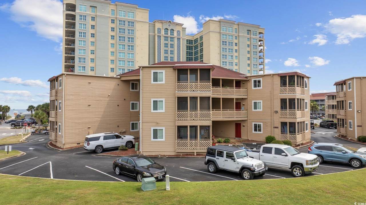 609 Hillside Dr. S - Photo 1