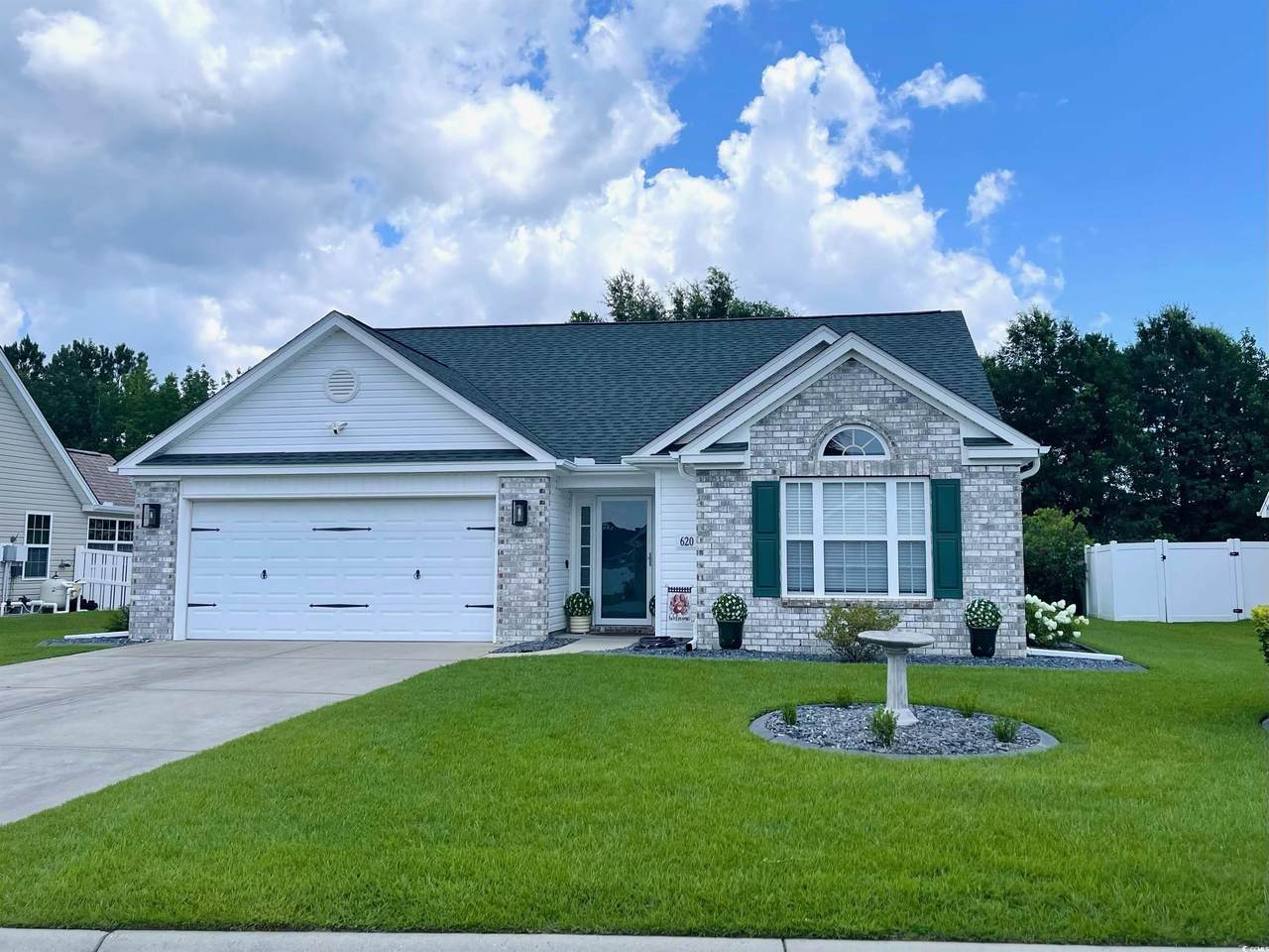 620 Bathurst Dr. - Photo 1