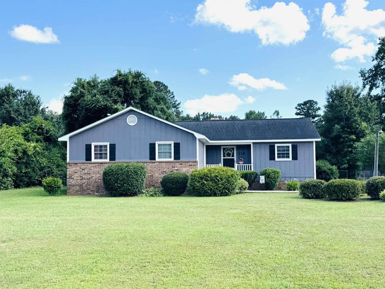 328 Wisteria Ave. - Photo 1