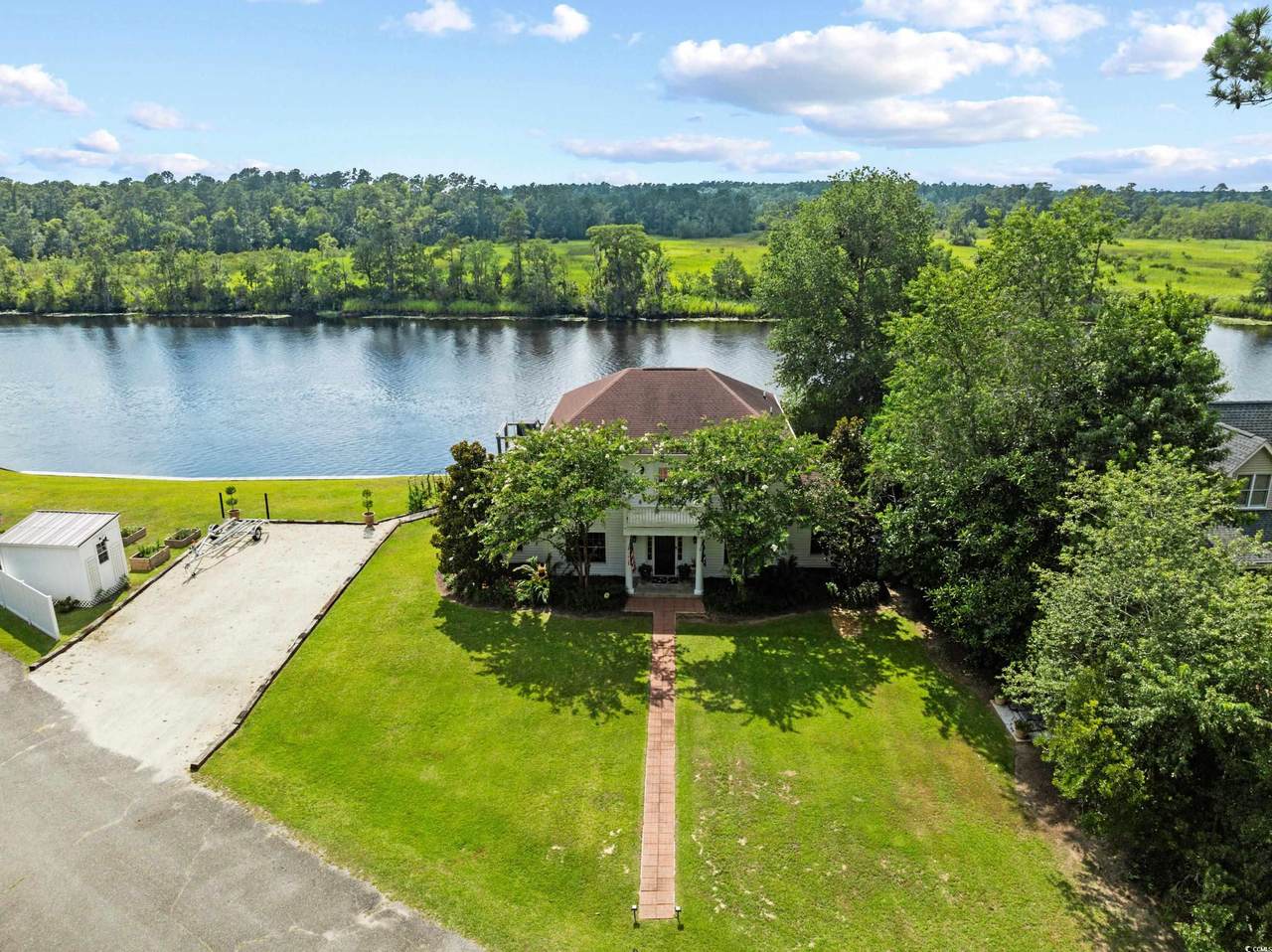 44 Bluff View Ct. - Photo 1