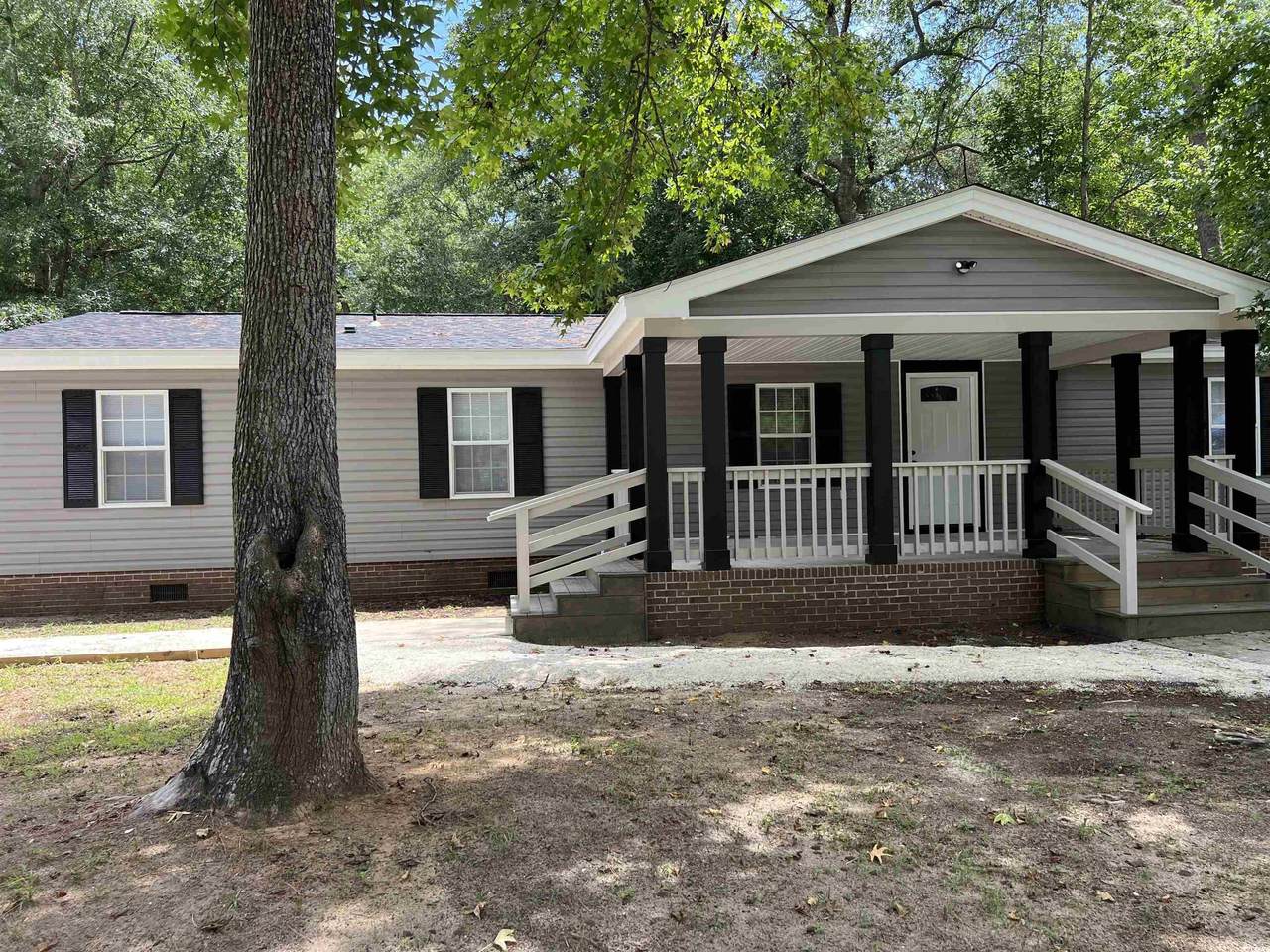 425 East Surfwind Dr. - Photo 1