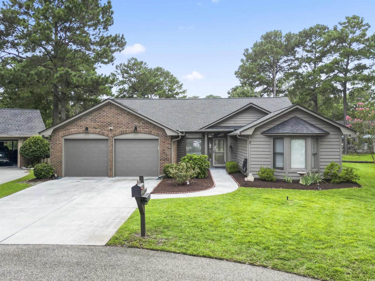210 Butternut Circle - Photo 1