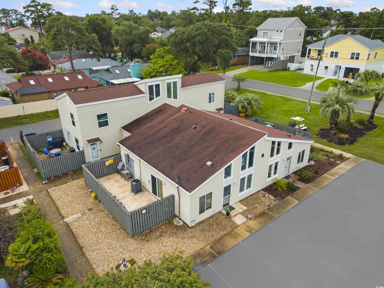 800 9th Ave. S - Photo 1