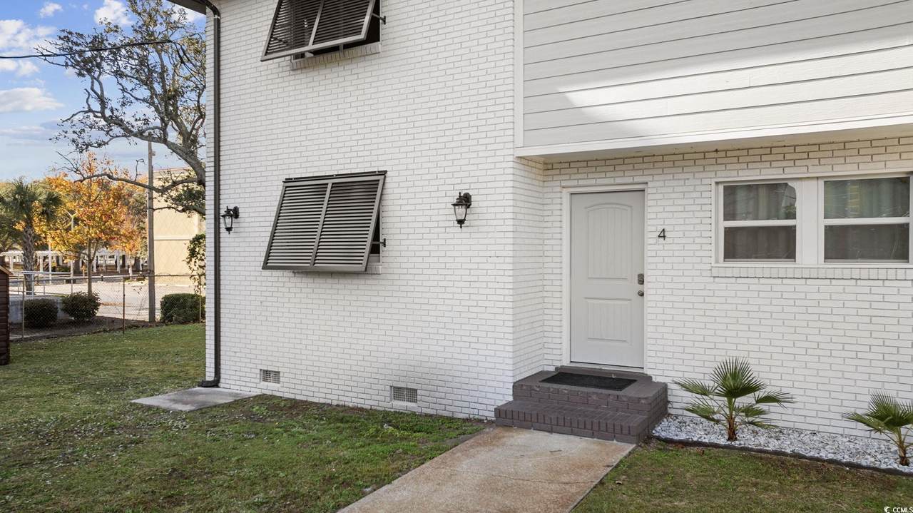 409 17th Ave. N - Photo 1