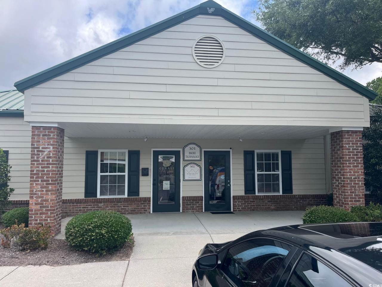 235 Commerce Dr. - Photo 1