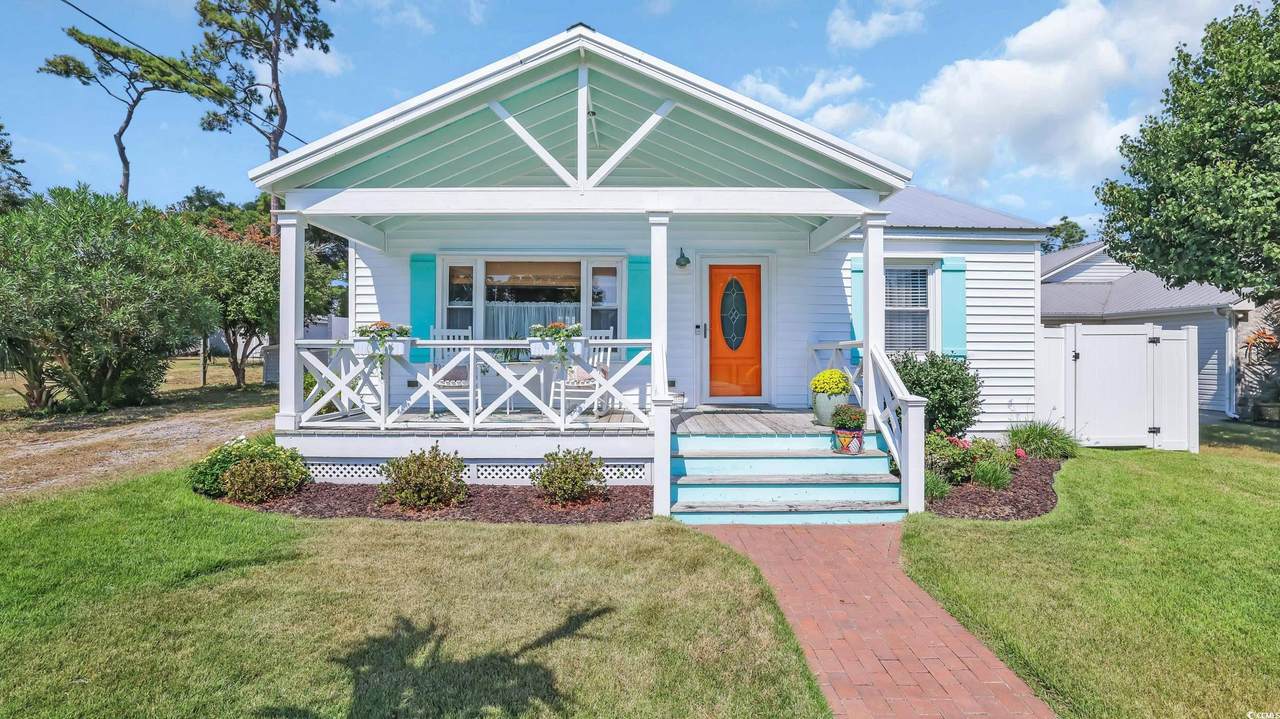 94 Cedar Ave. - Photo 1