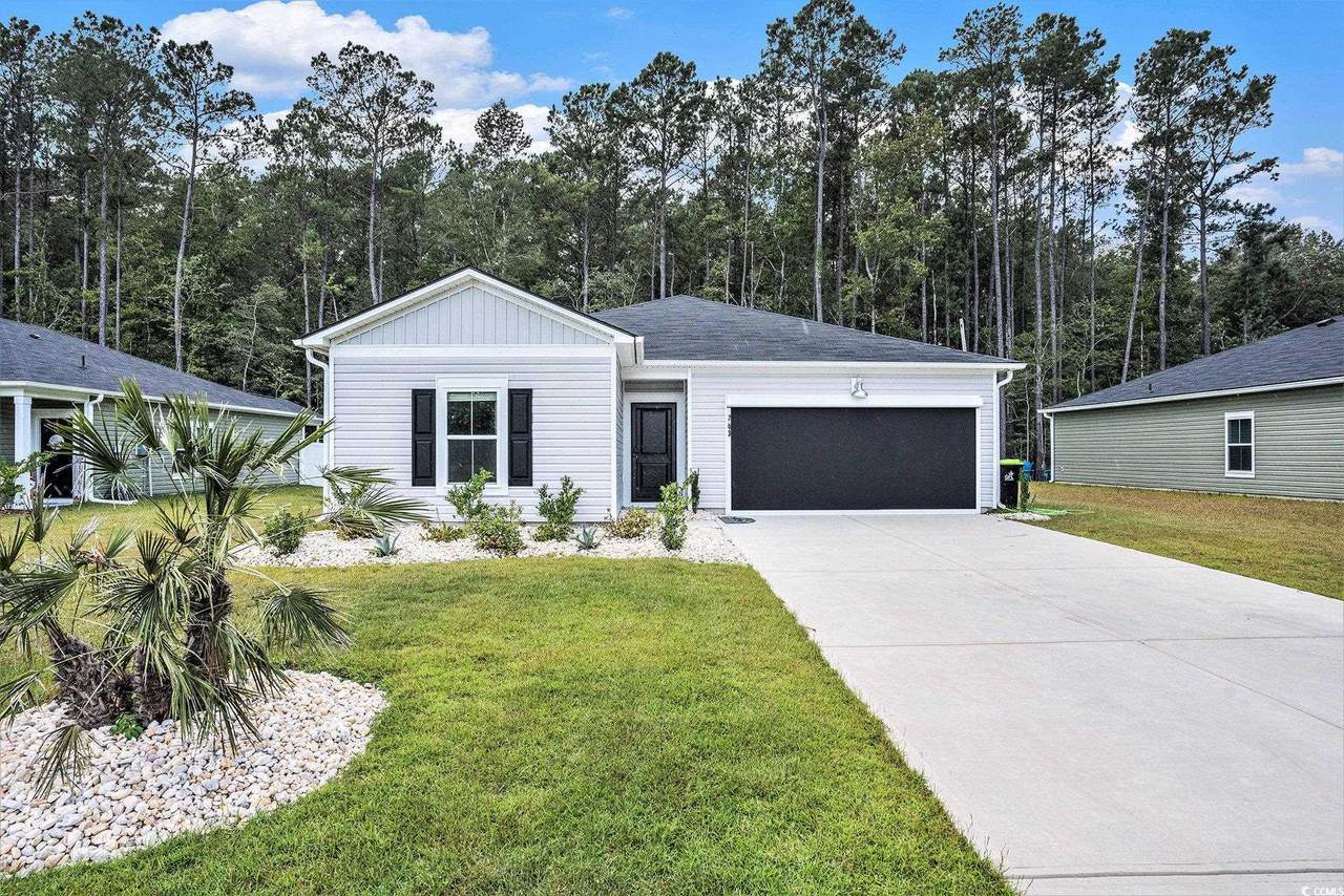 263 Saddle St - Photo 1