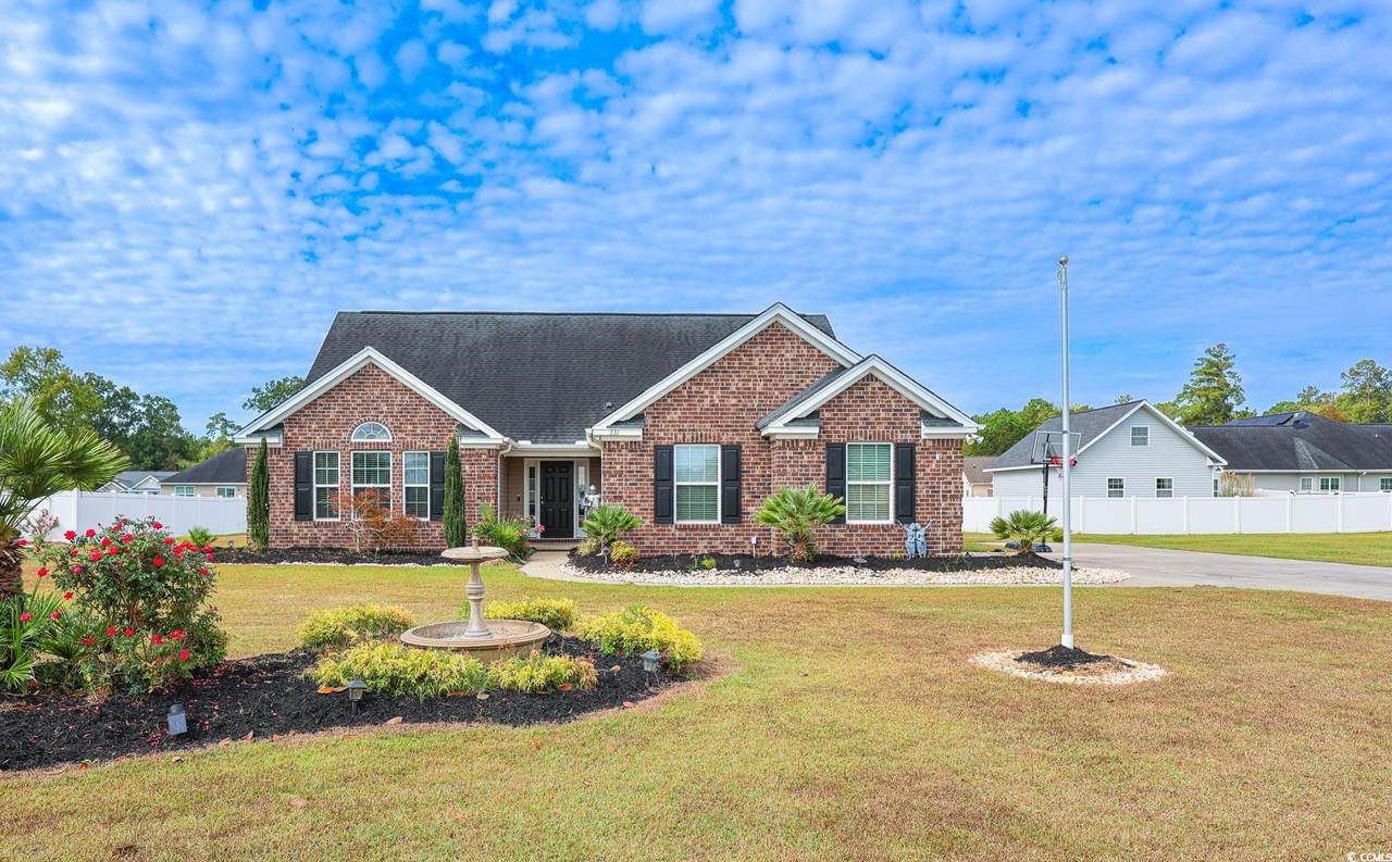 331 Pineland Lake Dr. - Photo 1