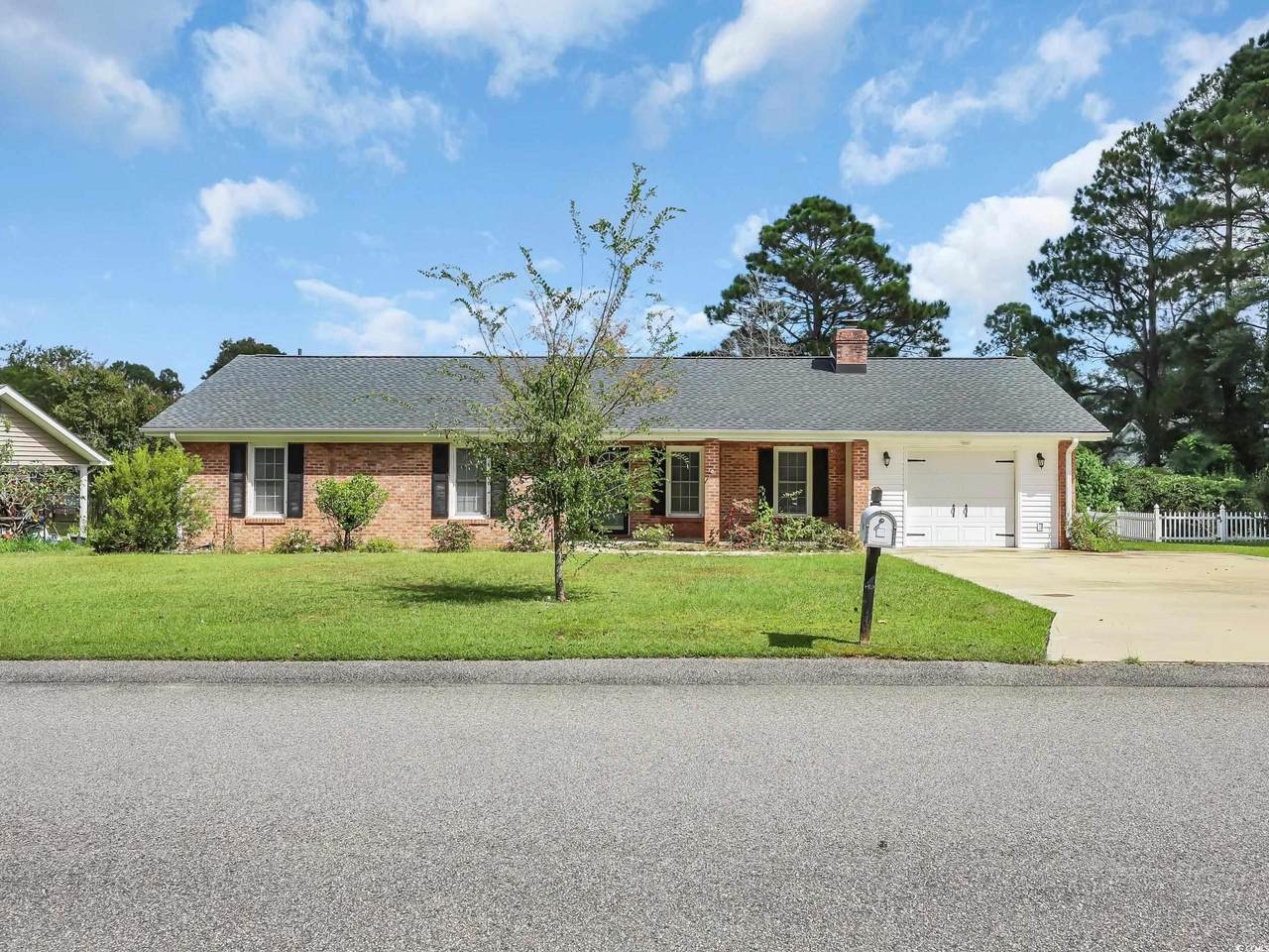 410 Gravelley Shore Dr. - Photo 1