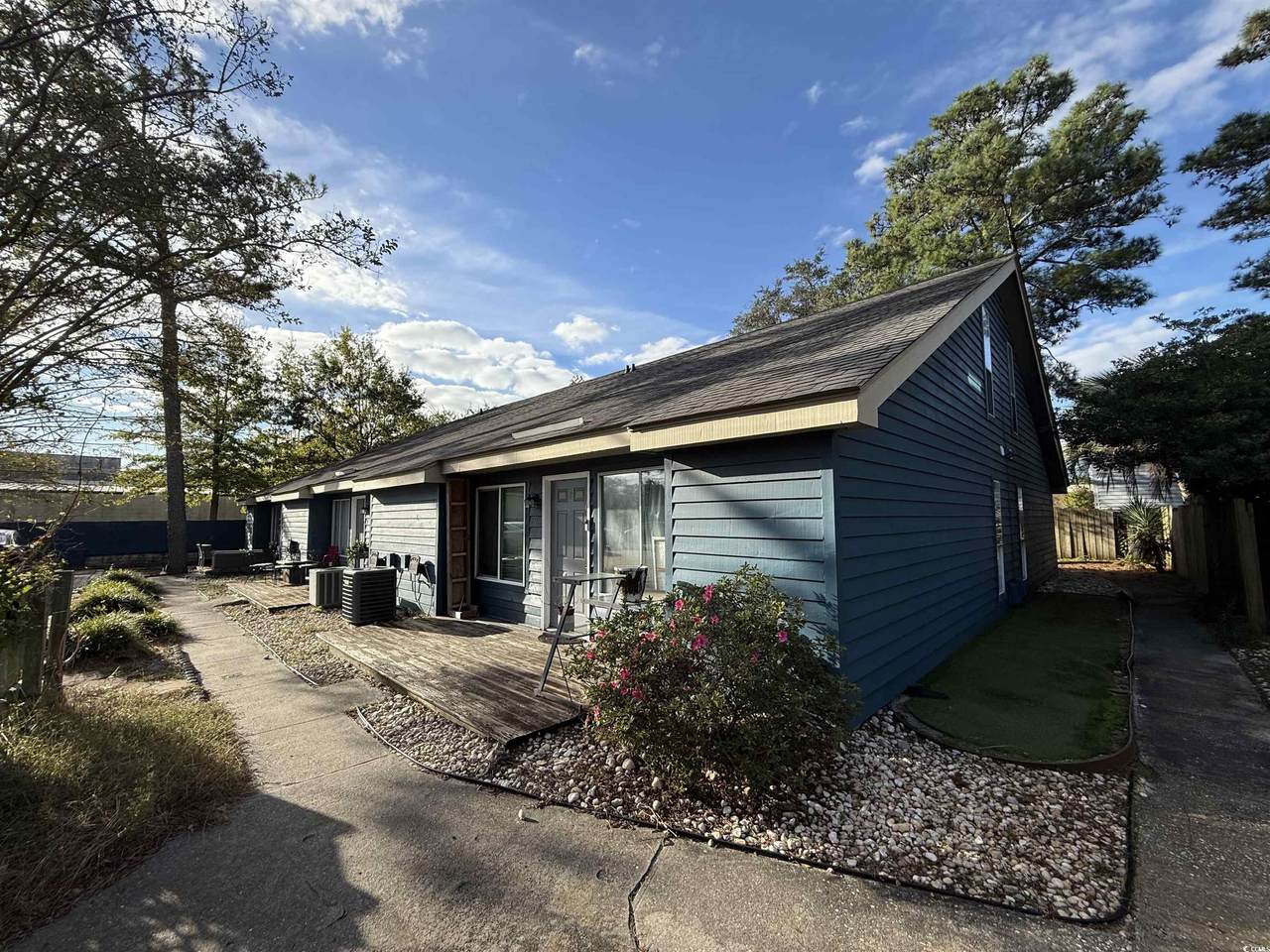 505 63rd Ave. N - Photo 1