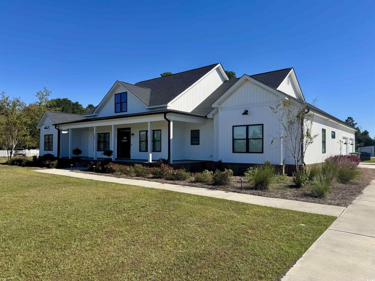 1196 Cleveland Dr. - Photo 1