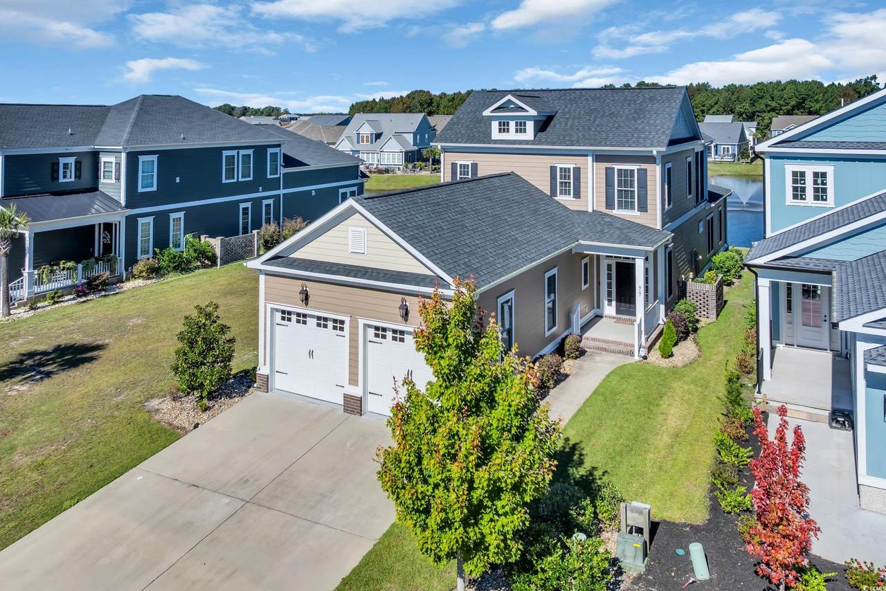 917 Crystal Water Way - Photo 1