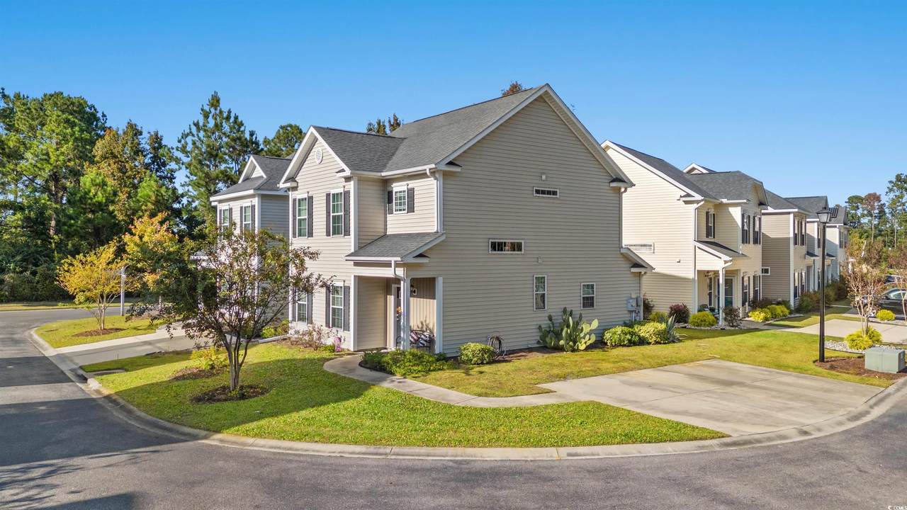 154 Terracina Circle - Photo 1