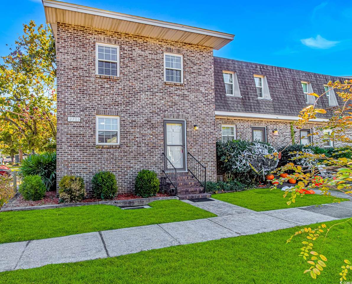 2701 Hillside Dr. S - Photo 1