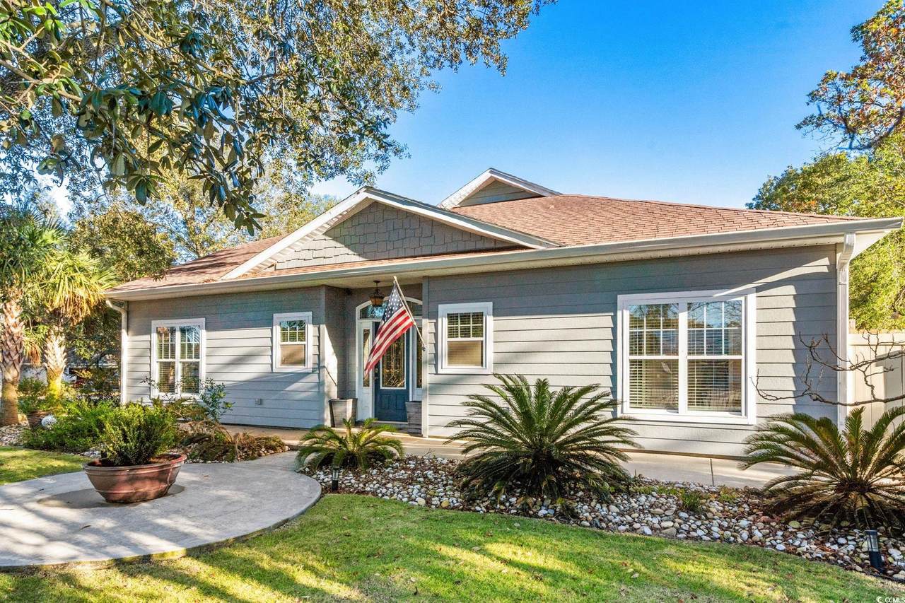 409 64th Ave. N - Photo 1