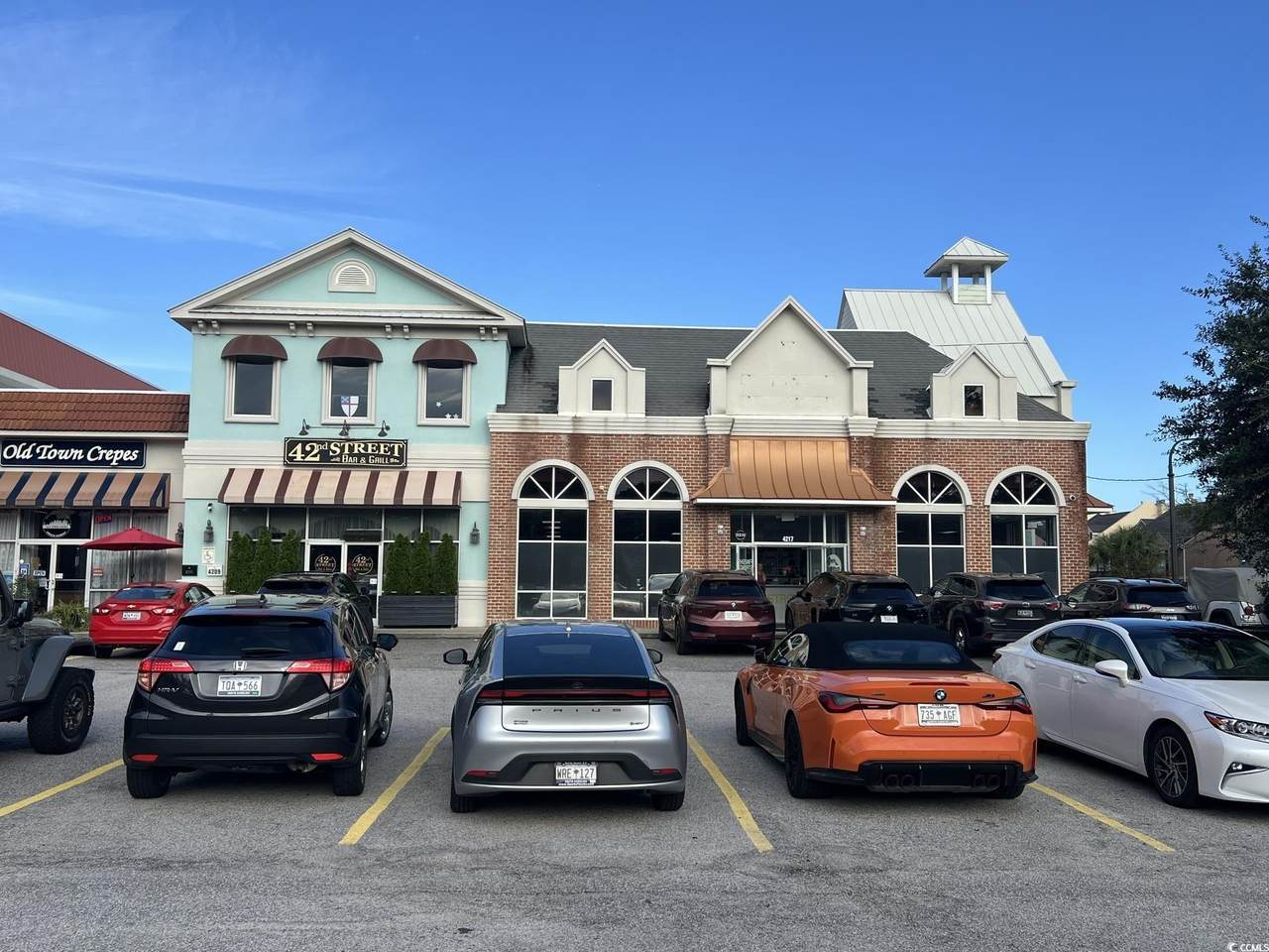 4221 N Kings Hwy. - Photo 1