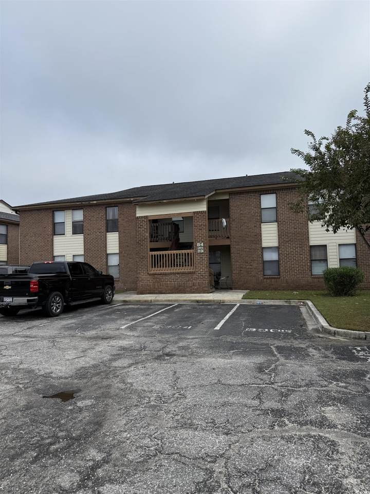 2005 Greens Blvd. - Photo 1