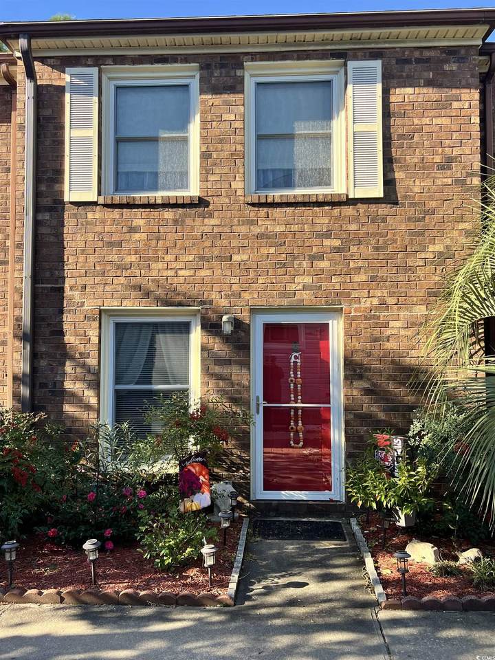 1707 Edge Dr. - Photo 1