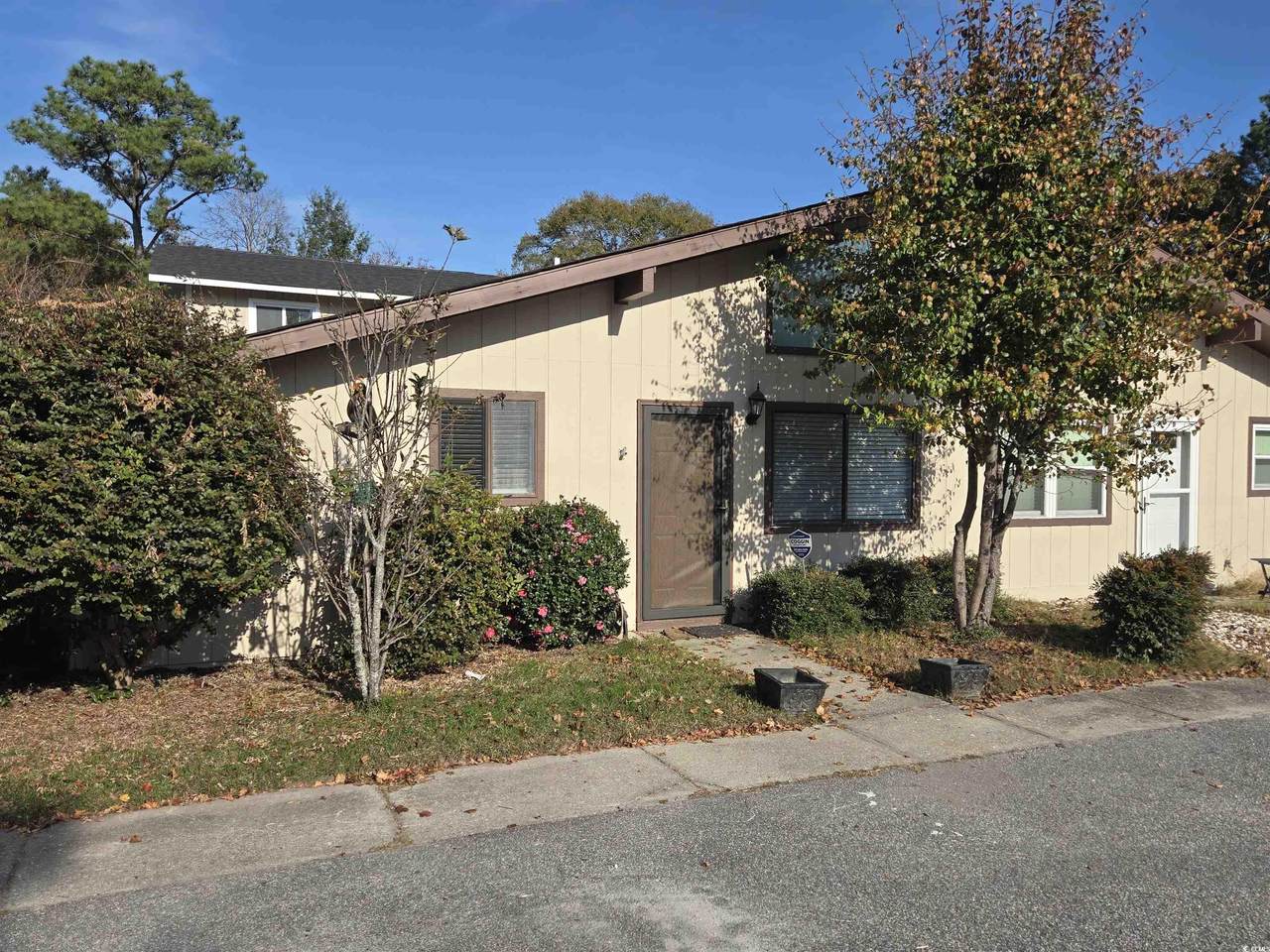 604 35th Ave. N - Photo 1