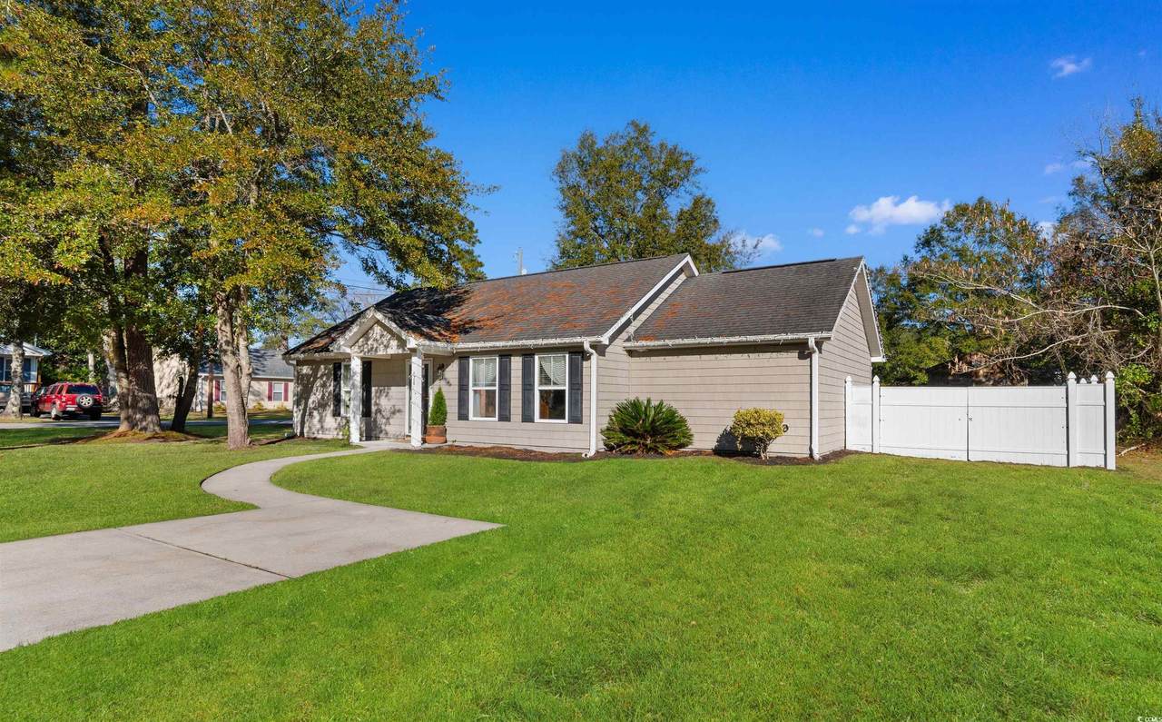 428 Daisy St. - Photo 1