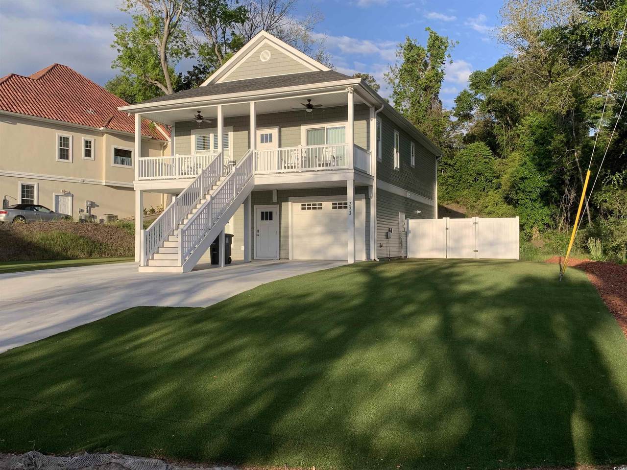223 9th Ave. S - Photo 1