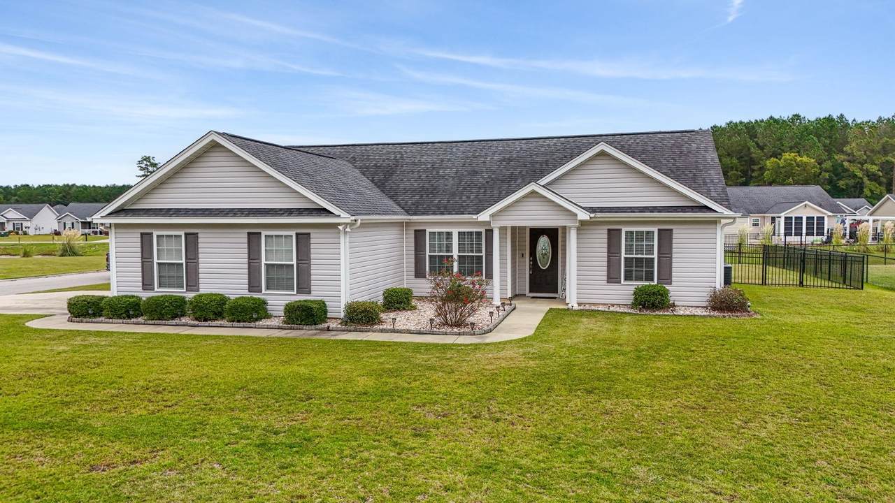 254 Macarthur Dr. - Photo 1
