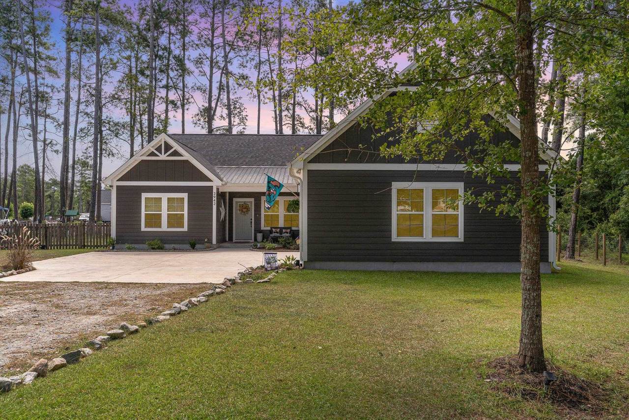 2942 Highway 90 - Photo 1