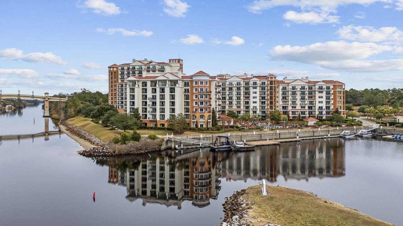 8121 Amalfi Pl. - Photo 1