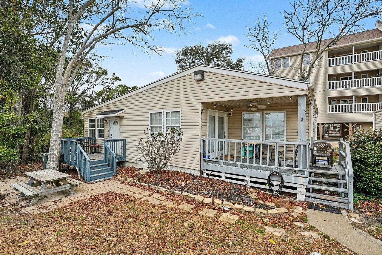 401 28th Ave. S - Photo 1