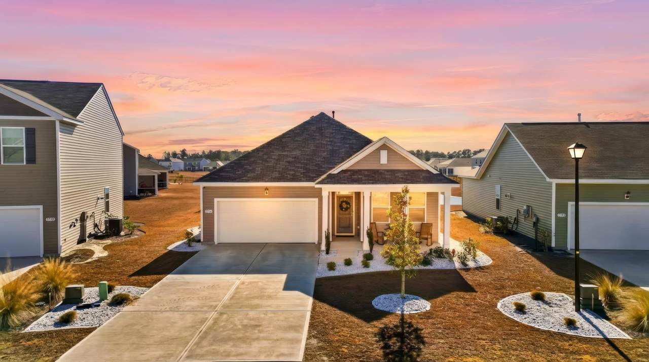 1754 Perthshire Loop - Photo 1