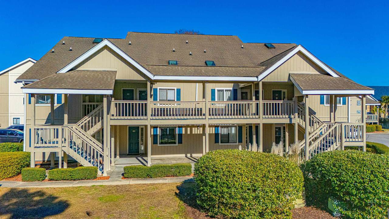 1870 Auburn Ln. - Photo 1