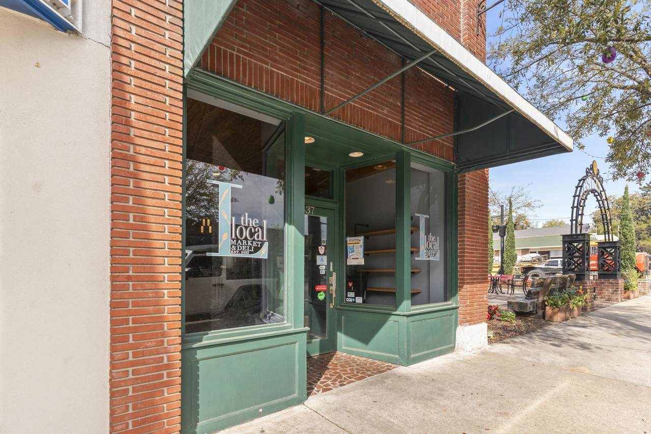 337 Main St. - Photo 1
