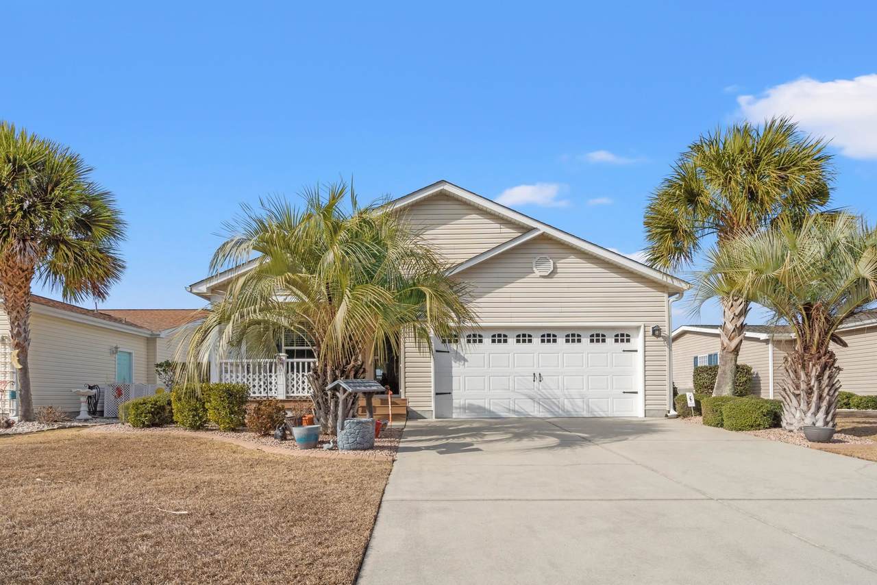 246 Lakeside Crossing Dr. - Photo 1