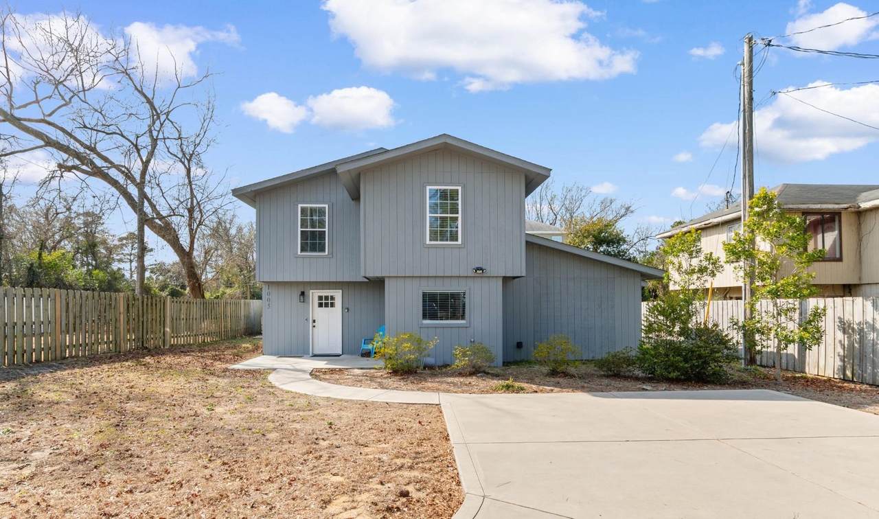 1005 28th Ave. S - Photo 1