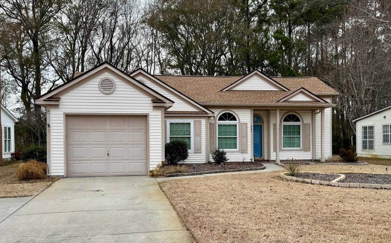 667 Blue Bird Ln. - Photo 1