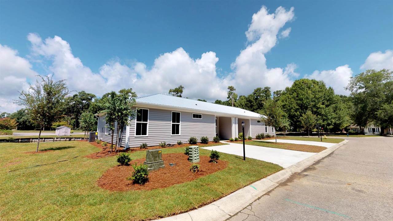 60 Racquet Club Dr. - Photo 1