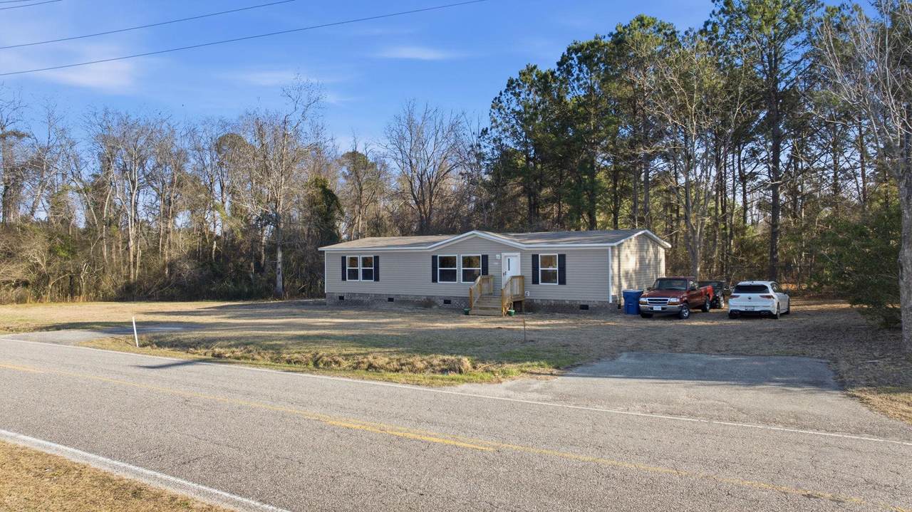 5772 Valley Forge Rd. - Photo 1