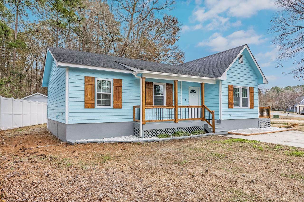 3534 Gordon Dr. - Photo 1