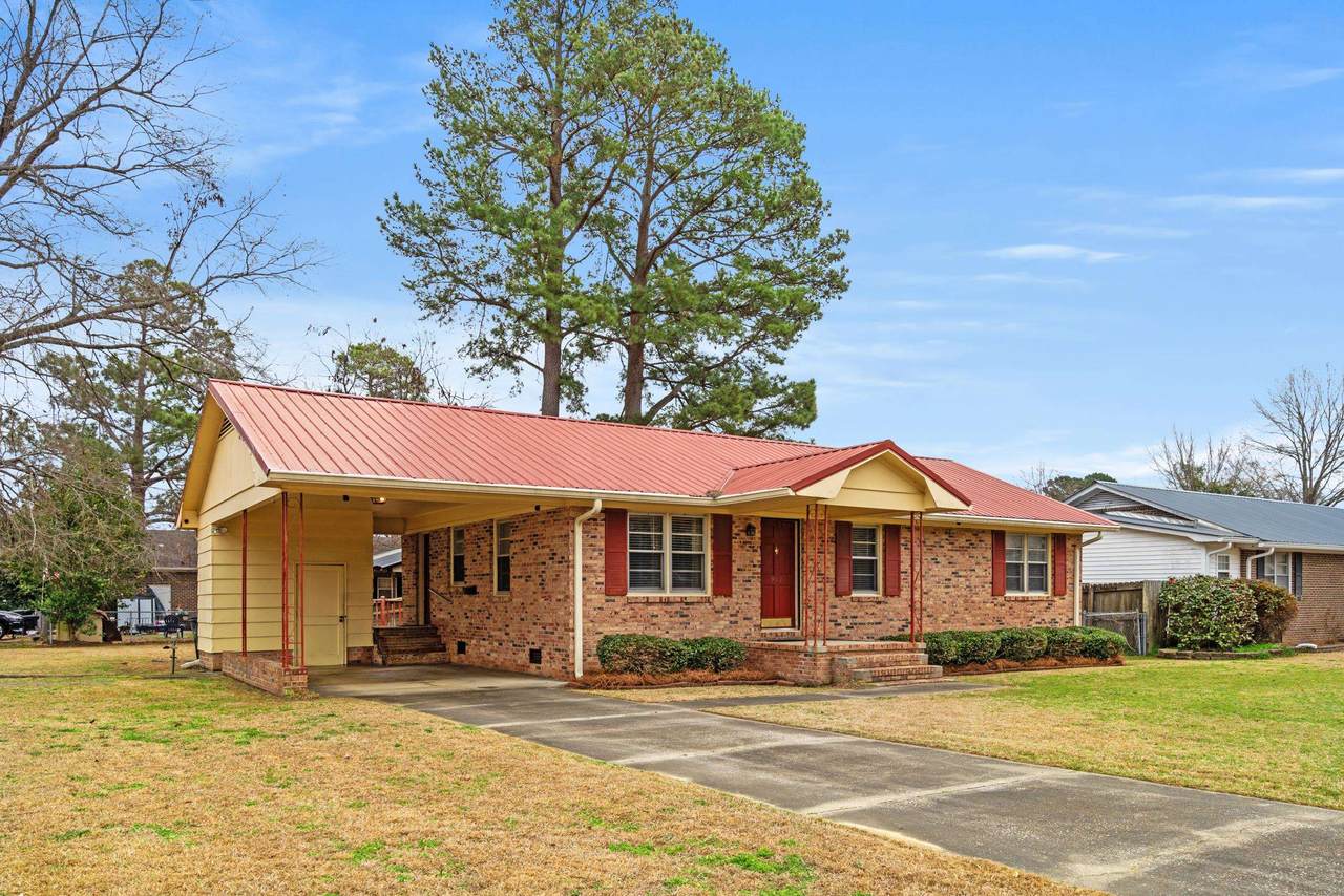 902 Rosewood St. - Photo 1