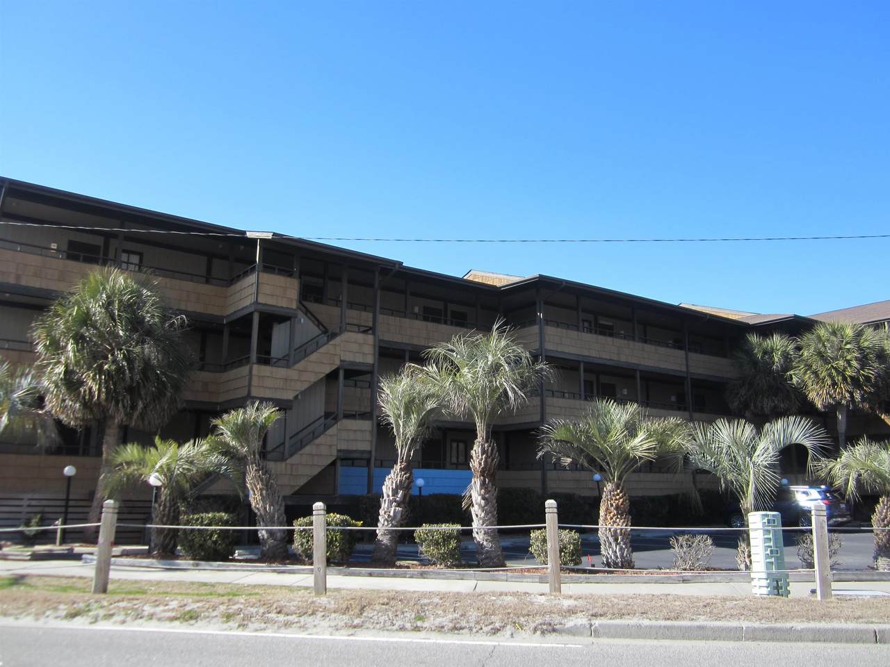 9501 Shore Dr. - Photo 1